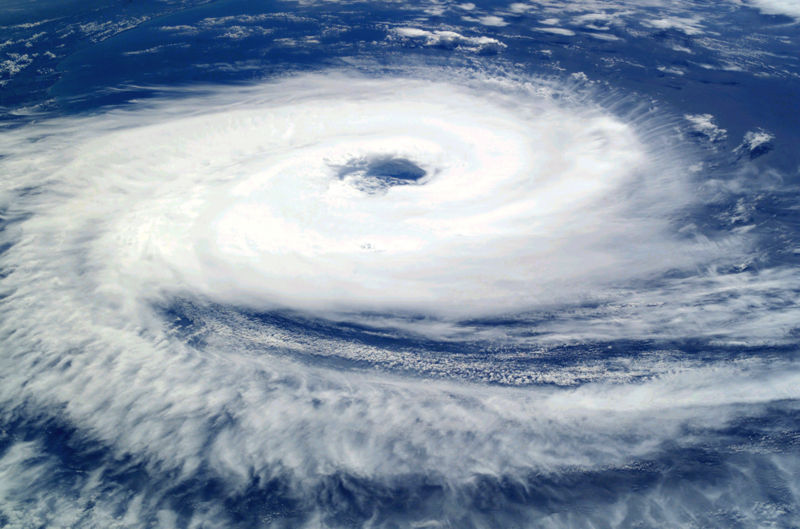 Αρχείο:Cyclone Catarina from the ISS on March 26 2004.jpg