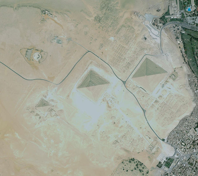 Αρχείο:3.3 Giza pyramids.jpg
