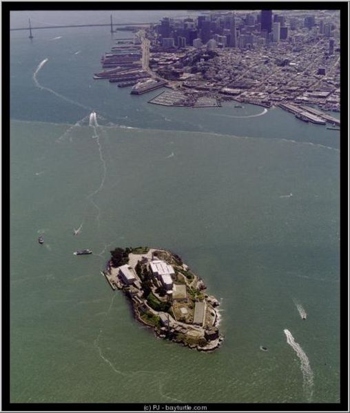 Αρχείο:SFO aerial sfo alcatraz.jpg