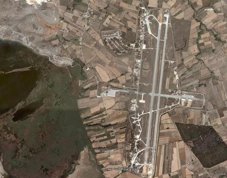 Αρχείο:Rs wiki araksos airport.jpg