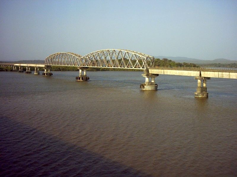 Αρχείο:Konkan railway bridge.jpg