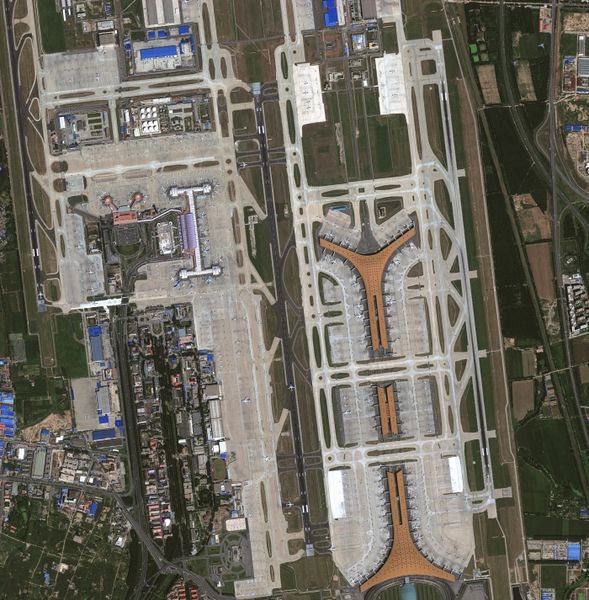 Αρχείο:Beijing Intl Airport quickbird.jpg