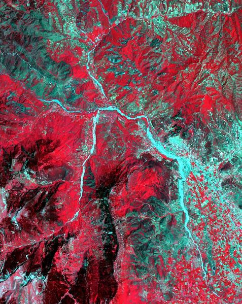 Αρχείο:River Landsat432.JPG