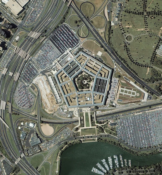 Αρχείο:Pentagon parking.jpg